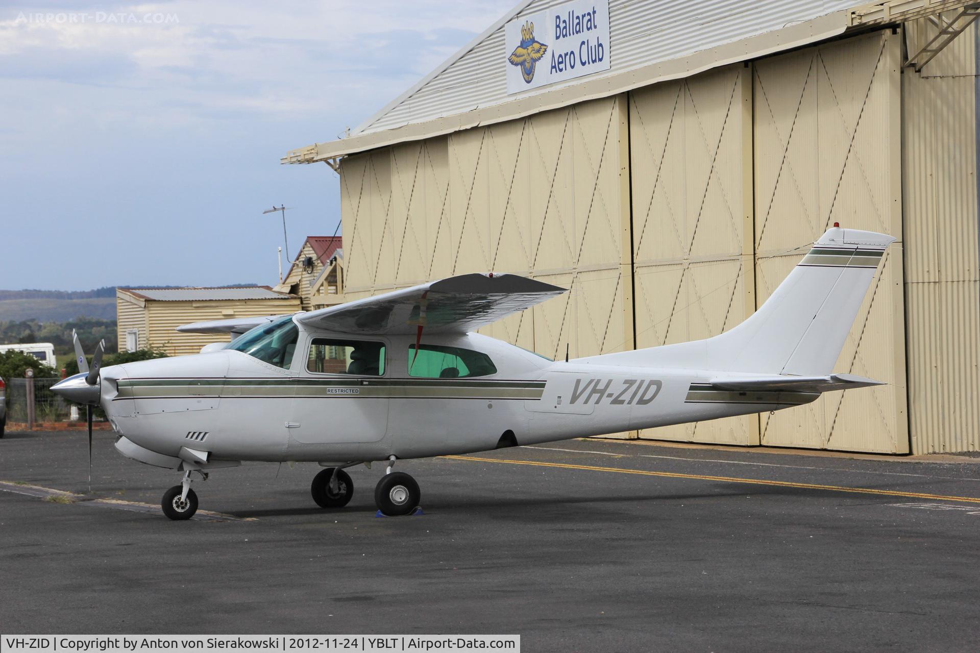 VH-ZID, 1985 Cessna 210R Centurion C/N 21064923, VH-ZID @ YBLT