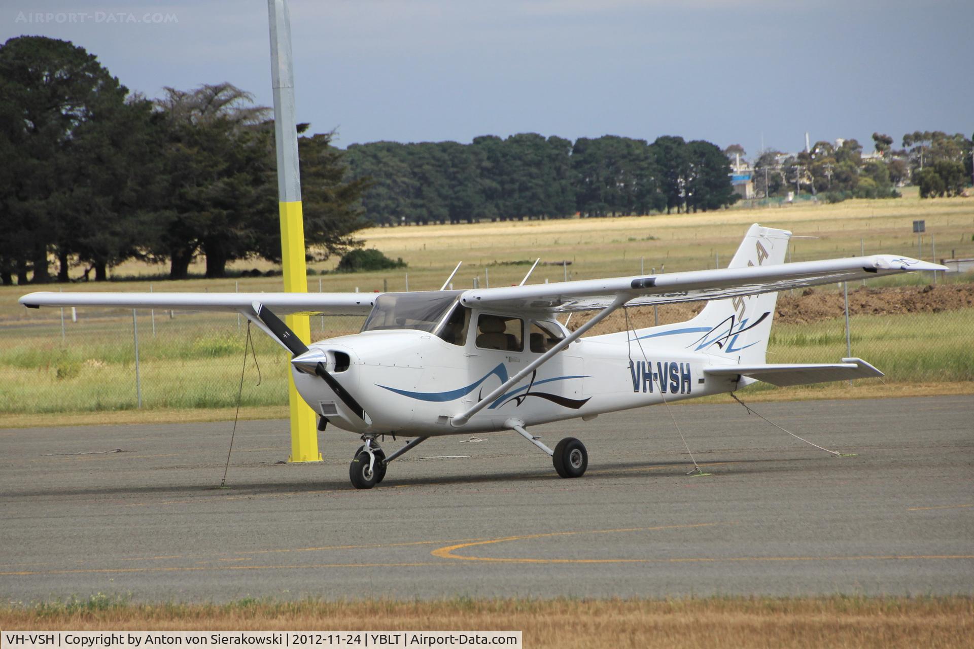 VH-VSH, 2009 Cessna 172S C/N 172S10921, VH-VSH @ YBLT