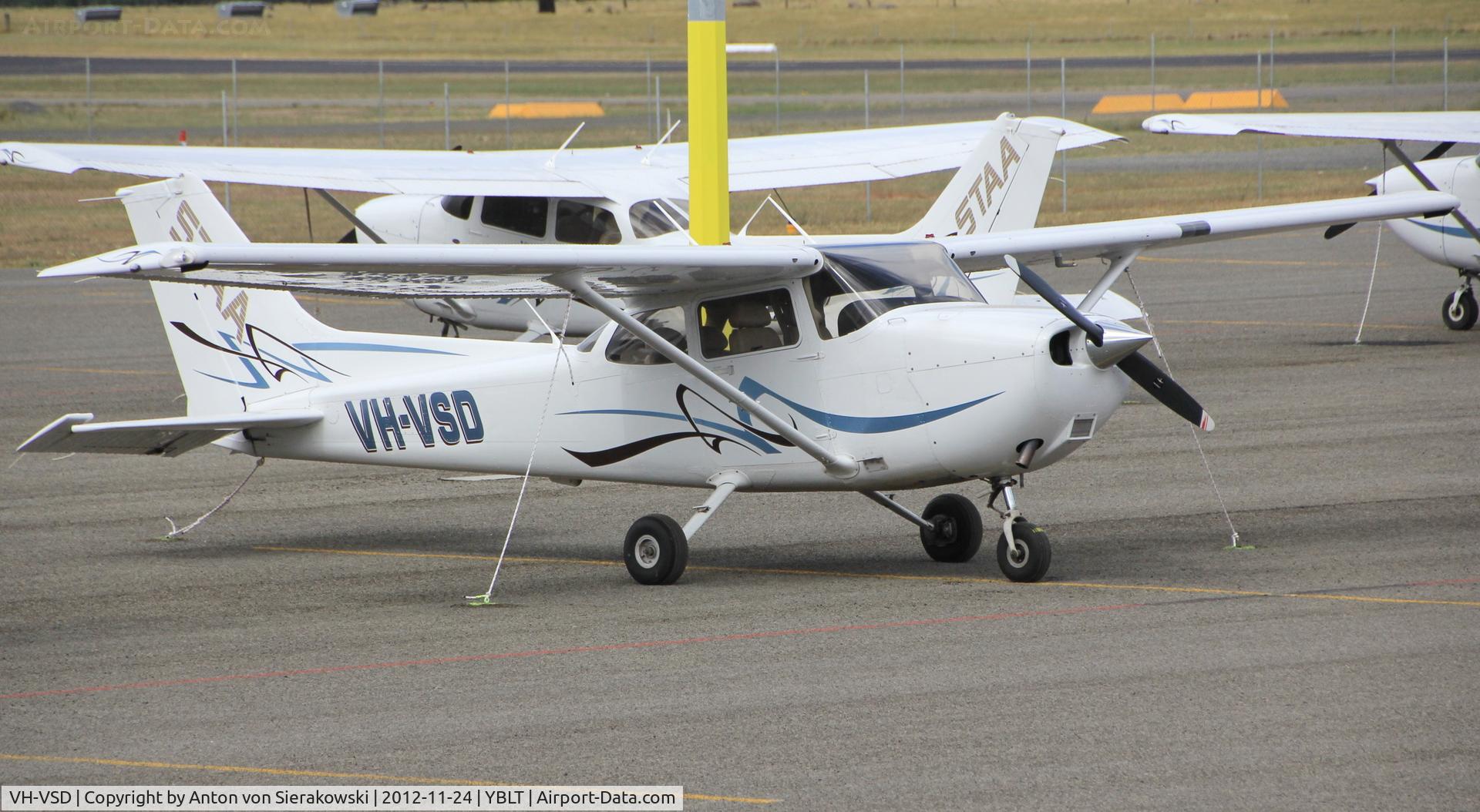 VH-VSD, Cessna 172S C/N 172S10919, VH-VSD @ YBLT