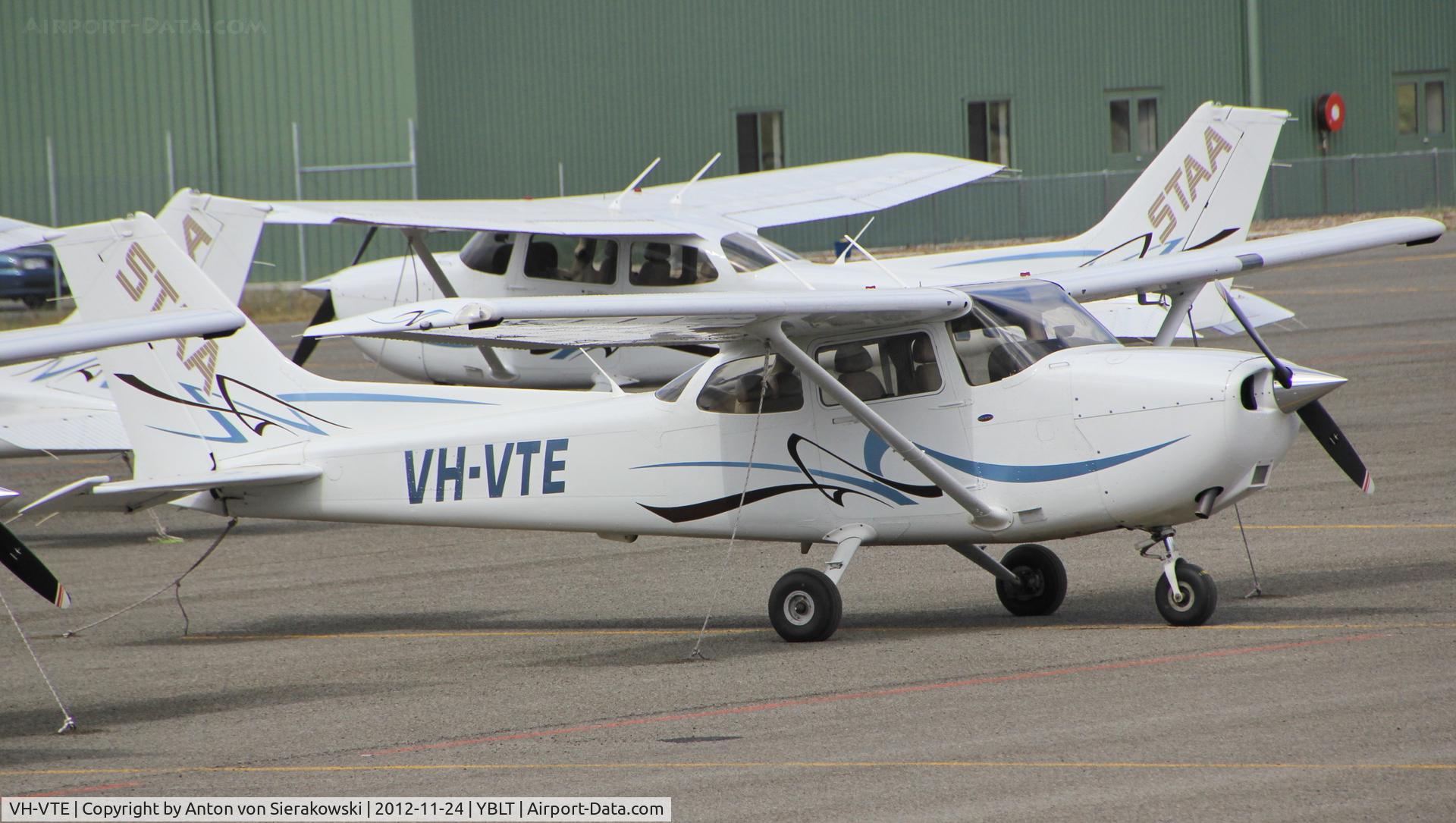 VH-VTE, Cessna 172S C/N 172S10737, VH-VTE @ YBLT