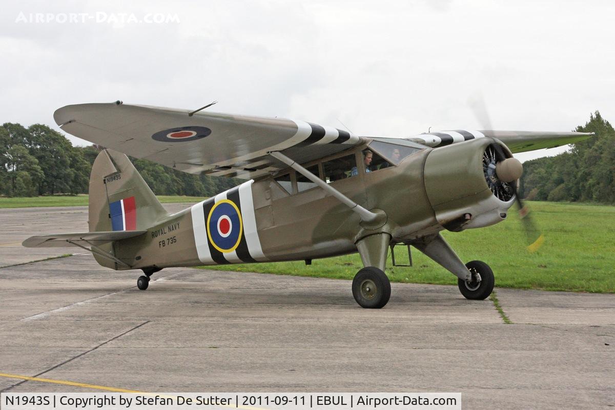 N1943S, 1943 Stinson V77 Reliant C/N 77-463, On a visit in Ursel.