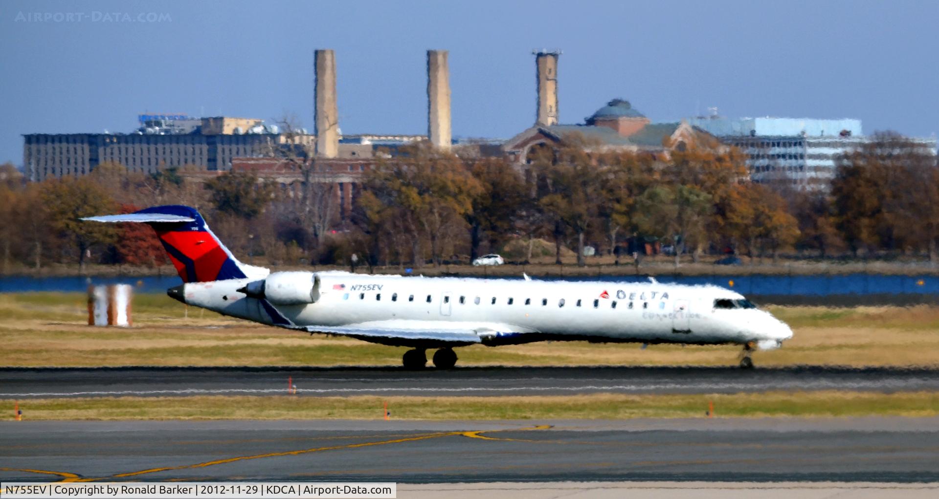 N755EV, Bombardier CRJ-701 (CL-600-2C10) Regional Jet C/N 10185, Takeoff DCA
