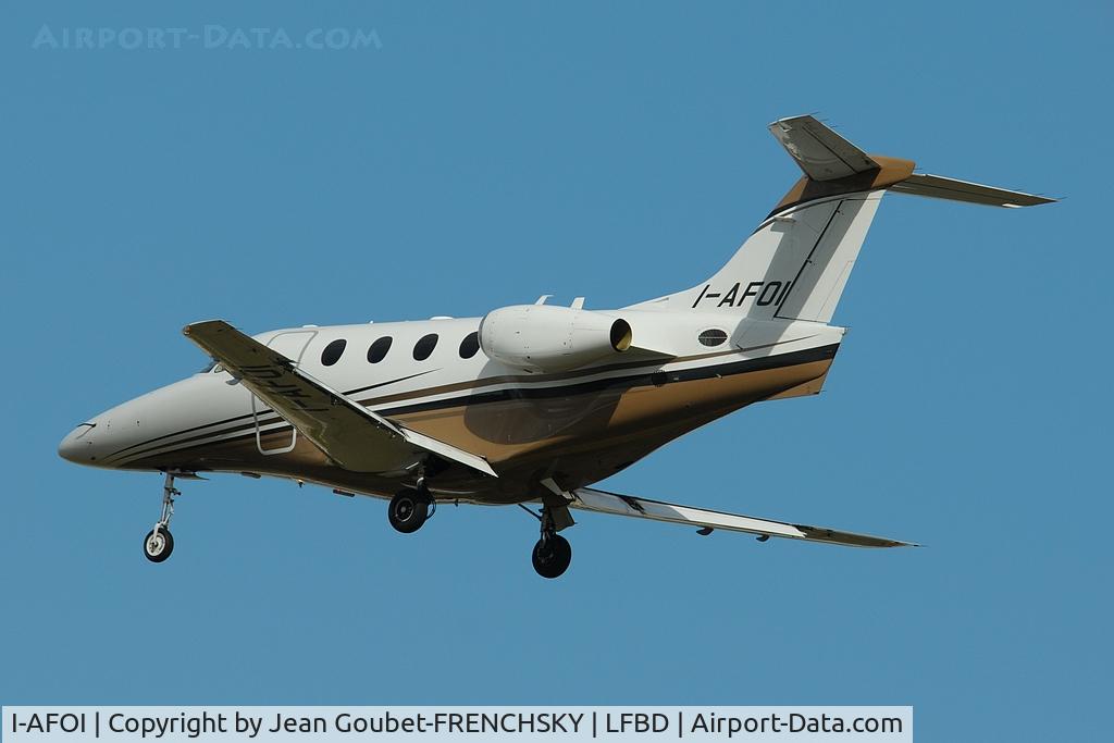 I-AFOI, 2008 Hawker Beechcraft 390 Premier 1A C/N RB-245, Italfly landing 23
