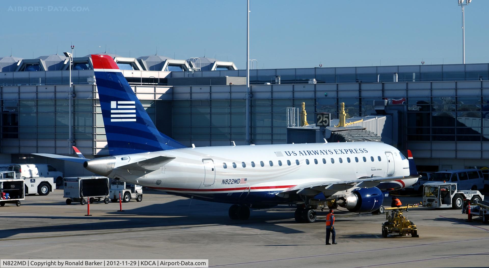 N822MD, 2004 Embraer 170SU (ERJ-170-100SU) C/N 17000043, DCA VA