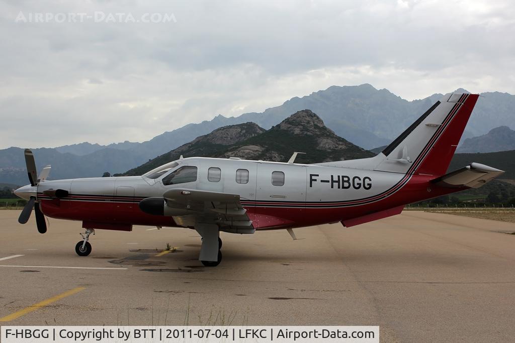 F-HBGG, Socata TBM-700 C/N 166, Parked