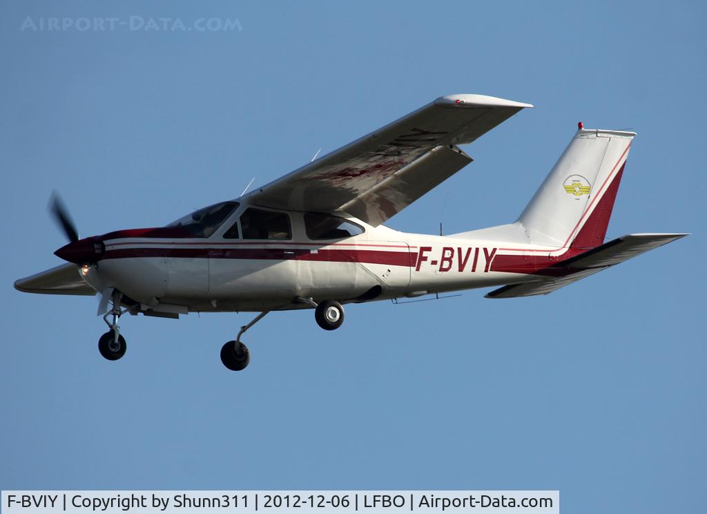 F-BVIY, Reims F177RG Cardinal RG C/N 0107, Landing rwy 32L