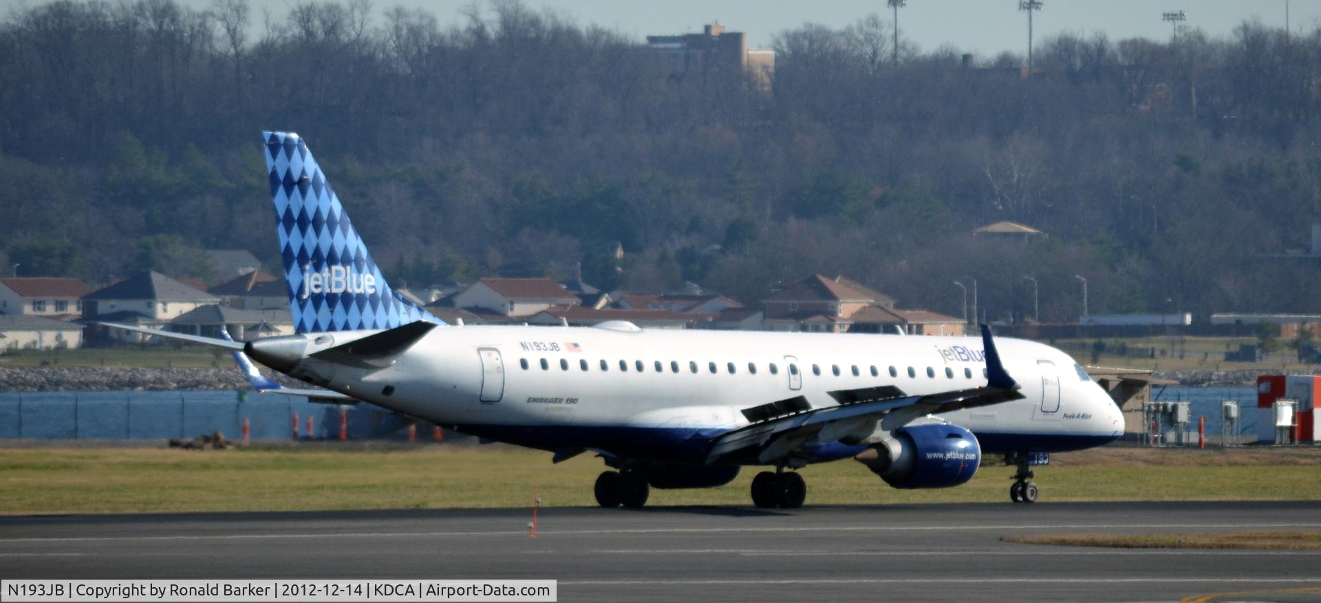N193JB, 2005 Embraer 190AR (ERJ-190-100IGW) C/N 19000017, Landing roll DCA