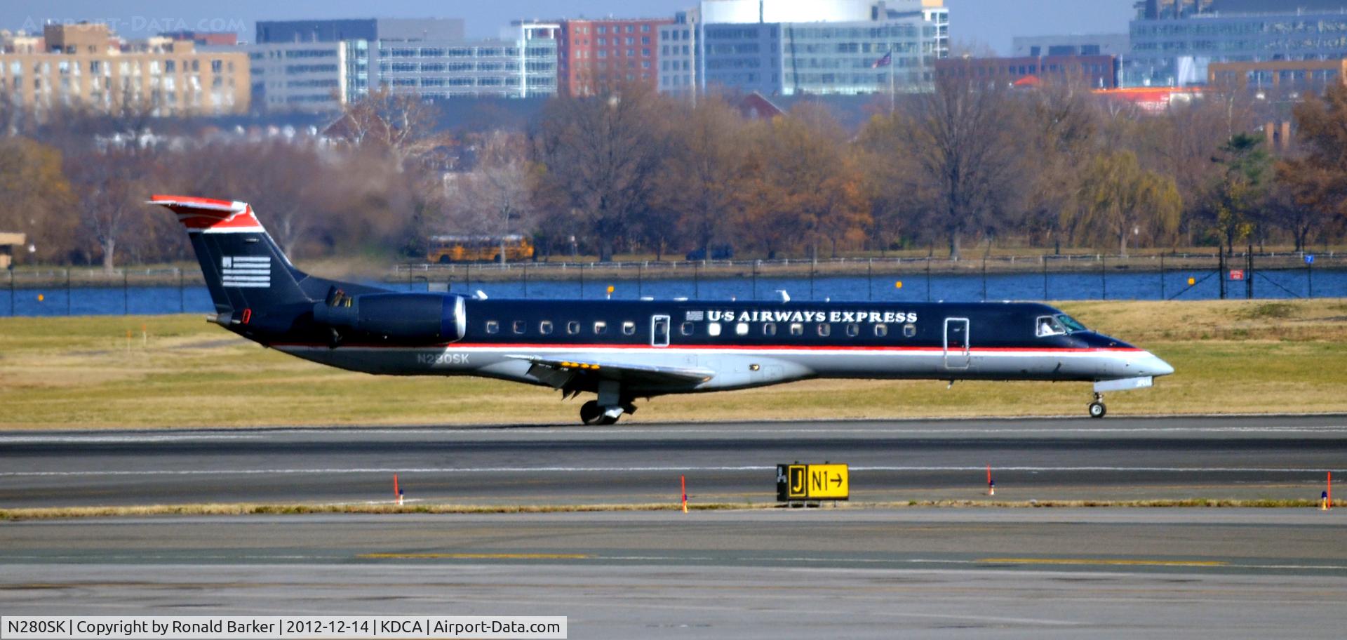 N280SK, 2001 Embraer ERJ-145LR (EMB-145LR) C/N 145381, Landing DCA