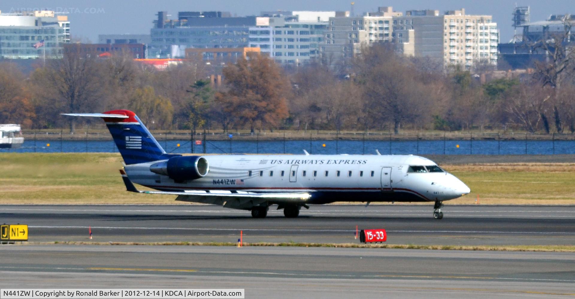 N441ZW, 2003 Bombardier CRJ-200LR (CL-600-2B19) C/N 7777, Landing DCA