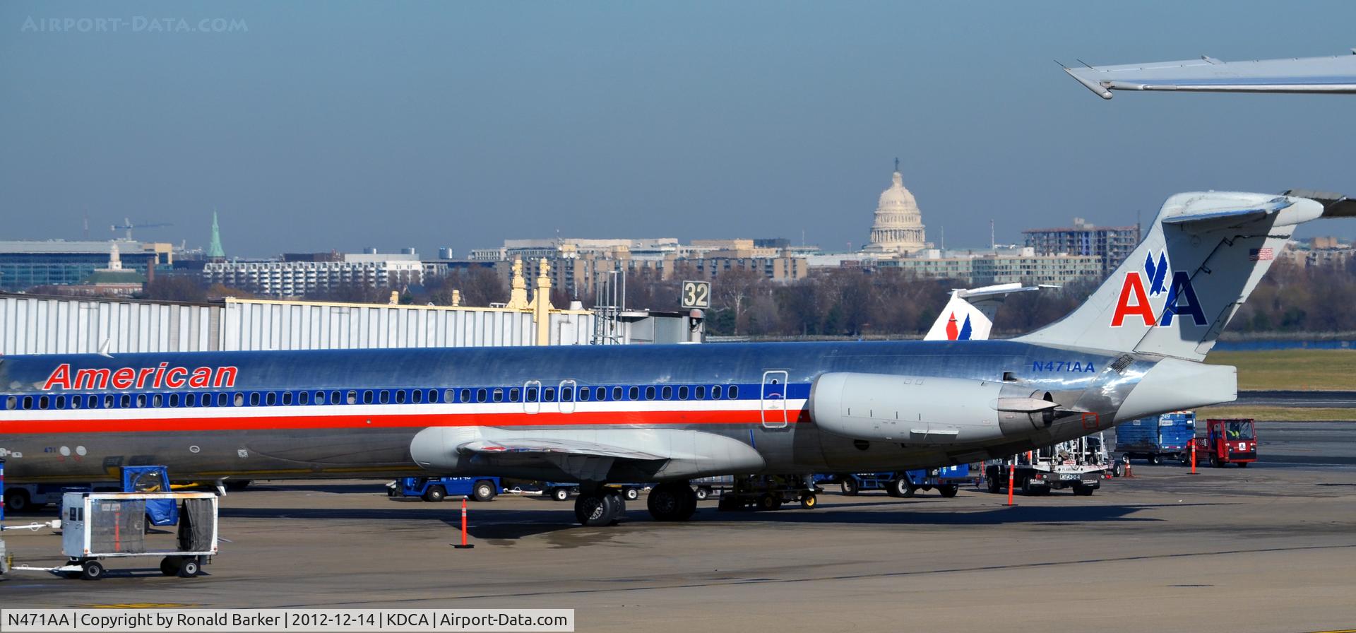 N471AA, 1988 McDonnell Douglas MD-82 (DC-9-82) C/N 49601, DCA VA