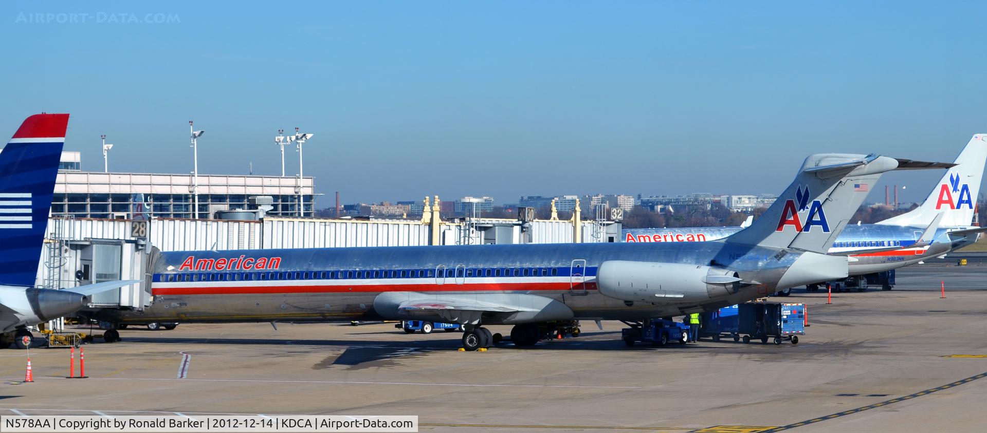 N578AA, 1991 McDonnell Douglas MD-82 (DC-9-82) C/N 53155, DCA VA