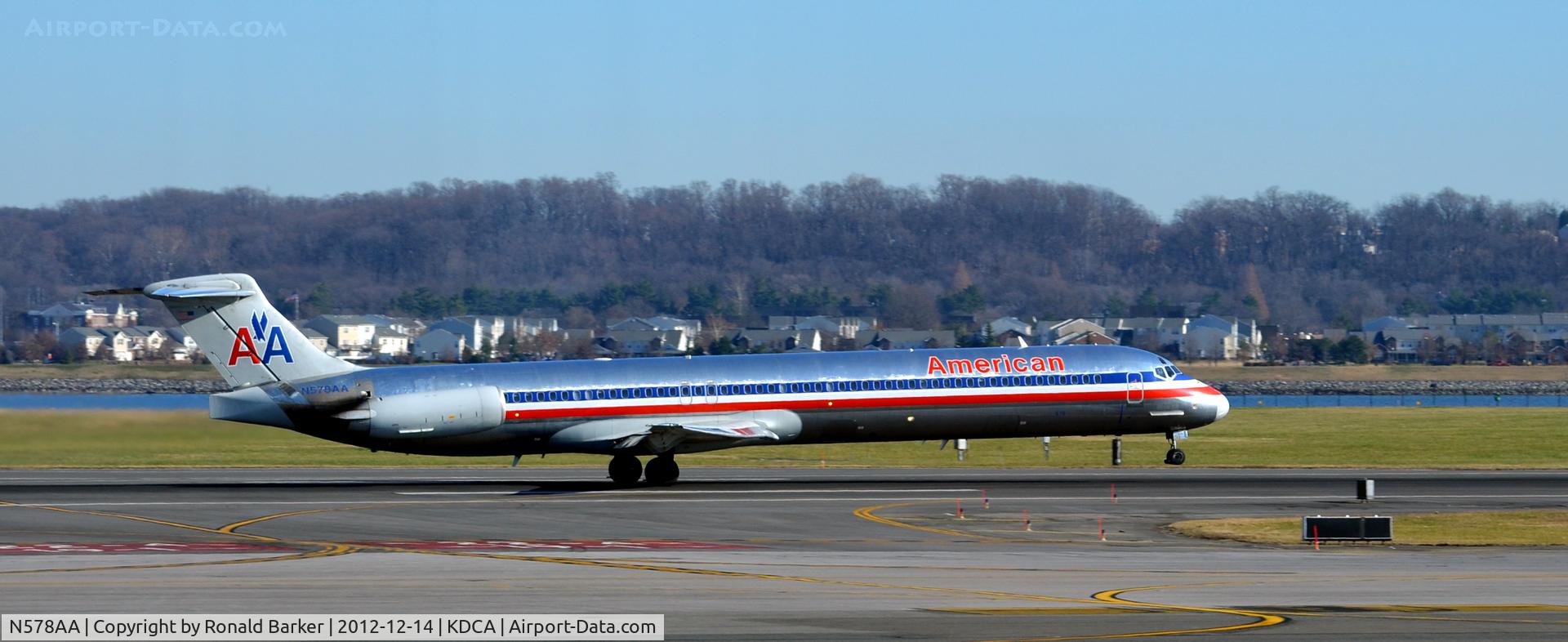 N578AA, 1991 McDonnell Douglas MD-82 (DC-9-82) C/N 53155, Takeoff DCA