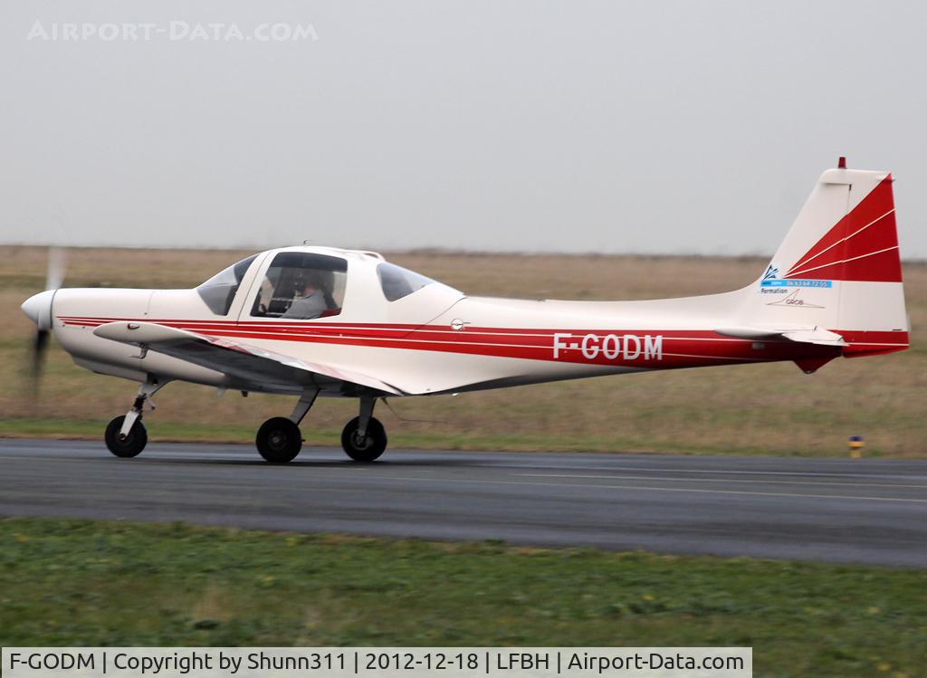 F-GODM, Grob G-115 C/N 8067, Ready for a new light flight... Additional titles on the tail...