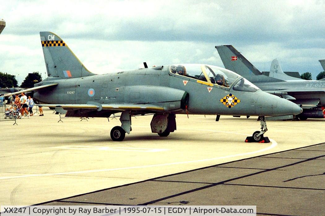 XX247, 1978 Hawker Siddeley Hawk T.1A C/N 083/312083, BAe Systems Hawk T.1A [312083] (RAF) RNAS Yeovilton~G 15/071995