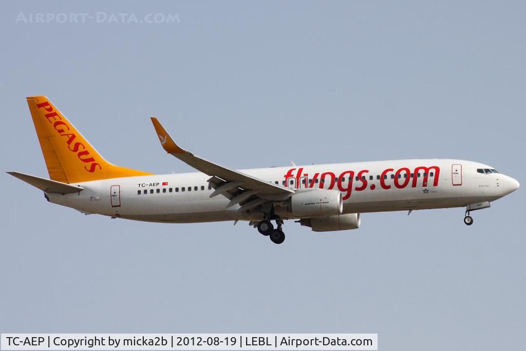 TC-AEP, 2011 Boeing 737-82R C/N 40724, Landing