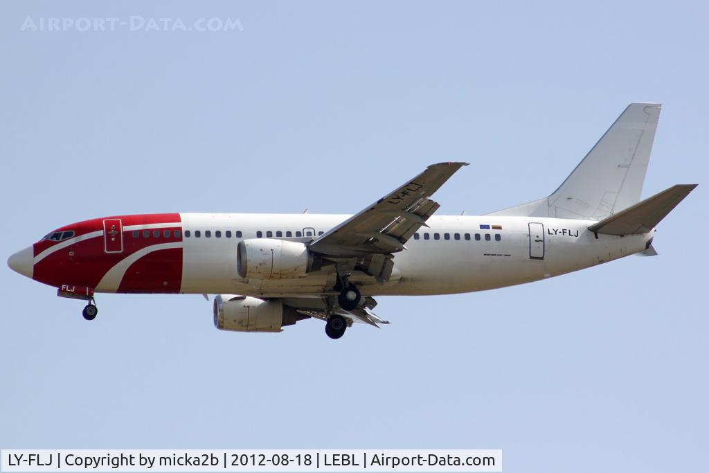 LY-FLJ, 1989 Boeing 737-3K2 C/N 24327, Landing