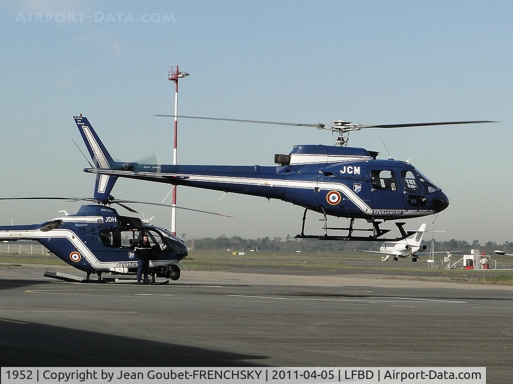 1952, 1986 Aérospatiale AS-350BA Ecureuil C/N 1952, France Gendarmerie