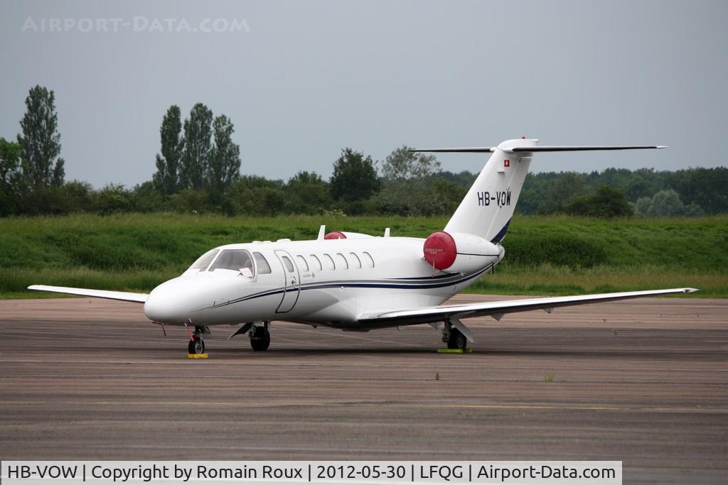 HB-VOW, 2008 Cessna 525B CitationJet CJ3 C/N 525B-0209, Parked