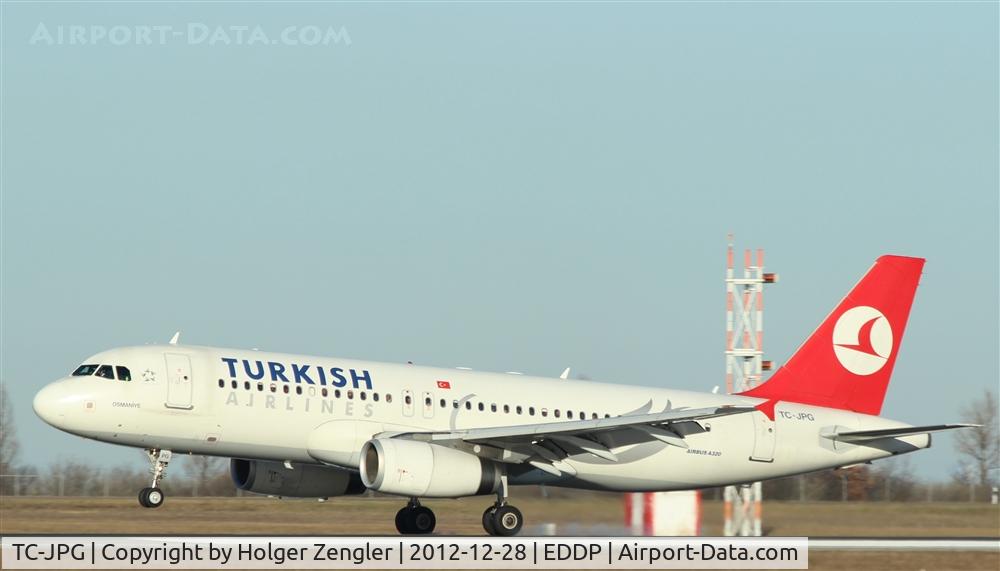 TC-JPG, 2007 Airbus A320-232 C/N 3010, Floating down in winter sunlight.....