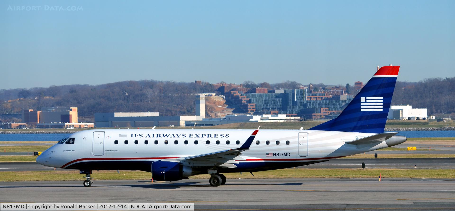 N817MD, 2004 Embraer 170SU (ERJ-170-100SU) C/N 17000038, Taxi DCA