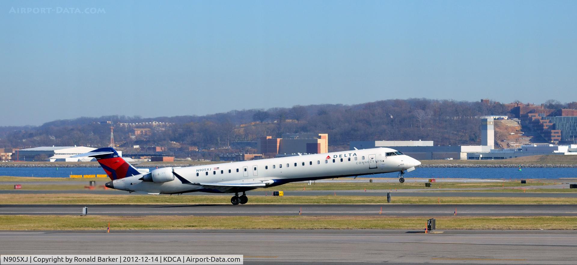 N905XJ, 2007 Bombardier CRJ-900 (CL-600-2D24) C/N 15137, Takeoff DCA
