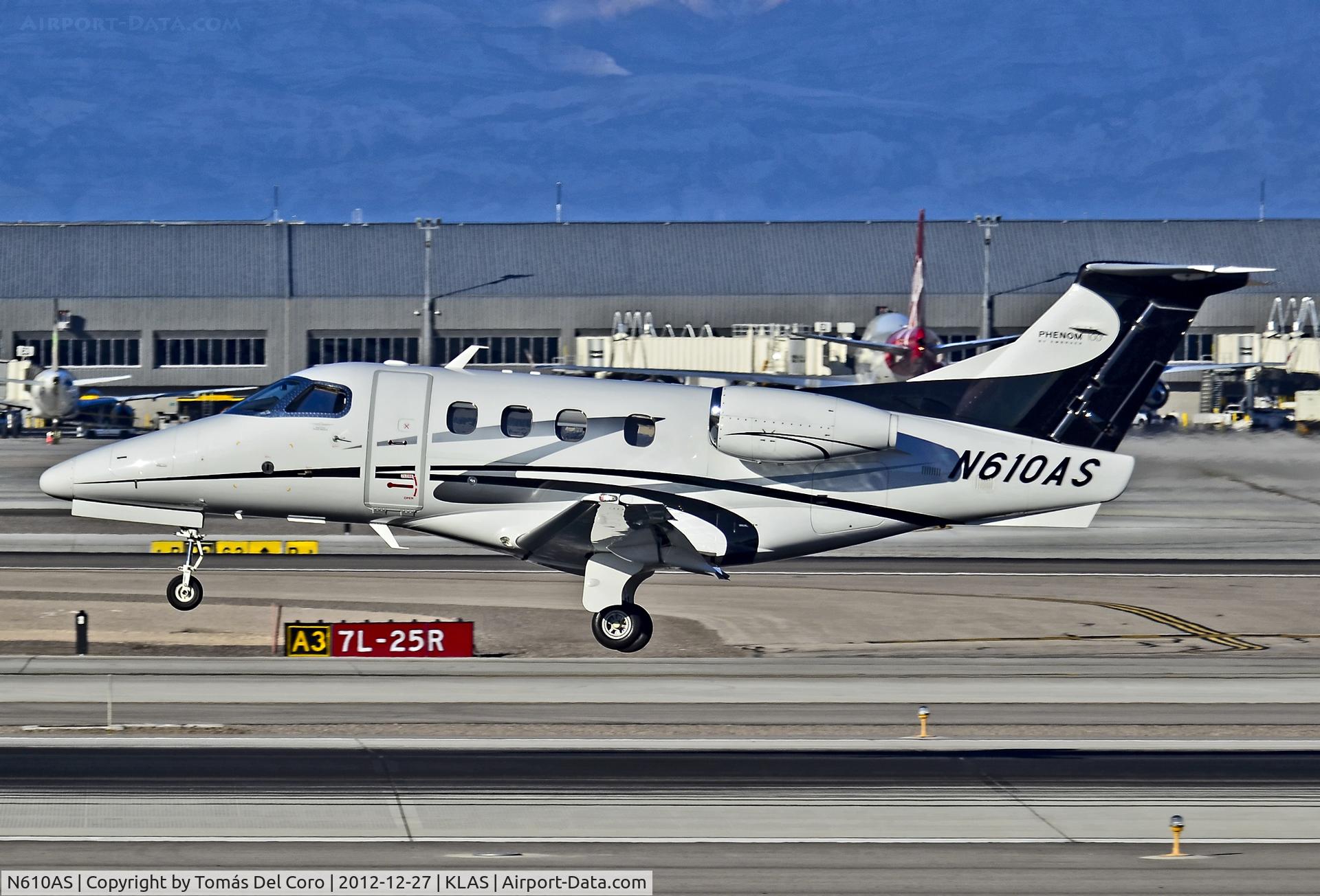 N610AS, 2009 Embraer EMB-500 Phenom 100 C/N 50000044, N610AS Embraer 500 Phenom 100 cn 50000044

- Las Vegas - McCarran International (LAS / KLAS)
USA - Nevada, December 27, 2012
Photo: Tomás Del Coro
