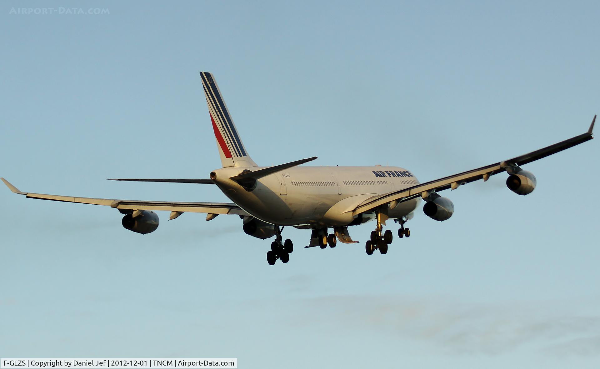 F-GLZS, 1999 Airbus A340-313X C/N 310, F-GLZS