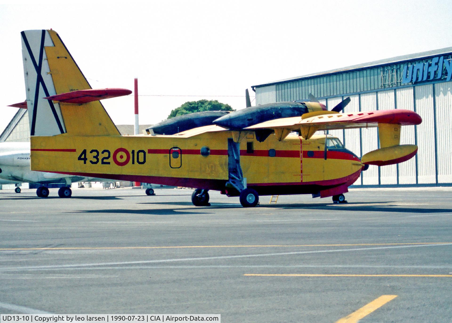 UD13-10, 1974 Canadair CL-215-1A10 C/N 1038, CIA Ciampino  Rome Italy 23.7.90 before delevery toSISAM as I-SISC