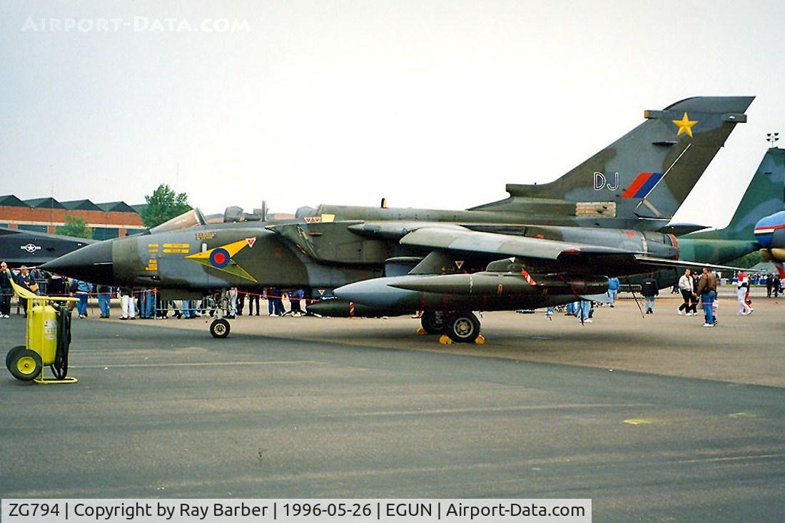 ZG794, 1992 Panavia Tornado GR.1 C/N 916/BS192/3457, BAe/Panavia Tornado GR.1 [BS192] (RAF) RAF Mildenhall~G 26/05/1996. Coded *DJ* since converted to a GR.4.