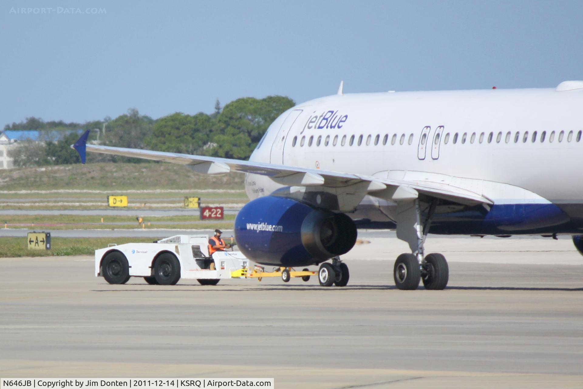 N646JB, 2006 Airbus A320-232 C/N 2945, Jet Blue Airbus A320 (646JB) readies for flight from Sarasota-Bradenton International Airport