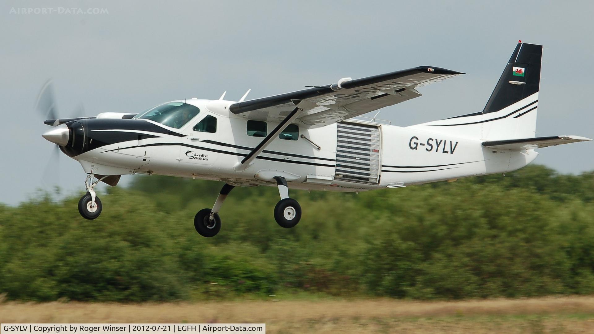 G-SYLV, 2002 Cessna 208B  Grand Caravan C/N 208B0936, Resident aircraft departing Runway 22 to drop skydivers.