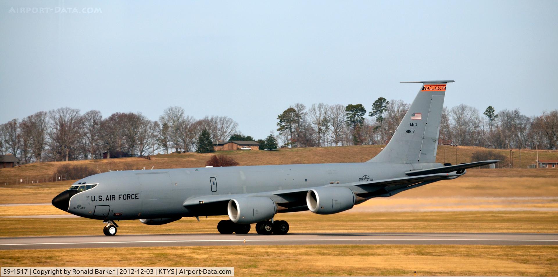59-1517, 1960 Boeing KC-135R Stratotanker C/N 18005, Takeoff roll TYS