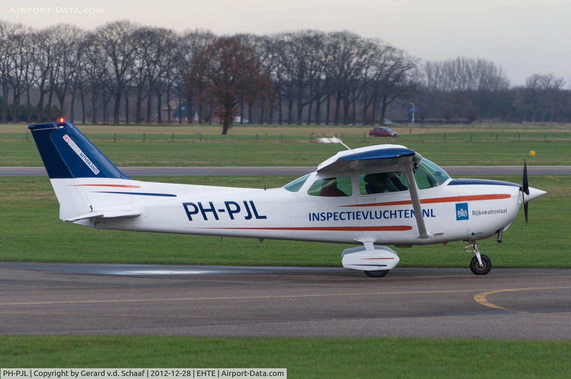 PH-PJL, Cessna 172P C/N 17275586, Taken at Teuge with new titles
