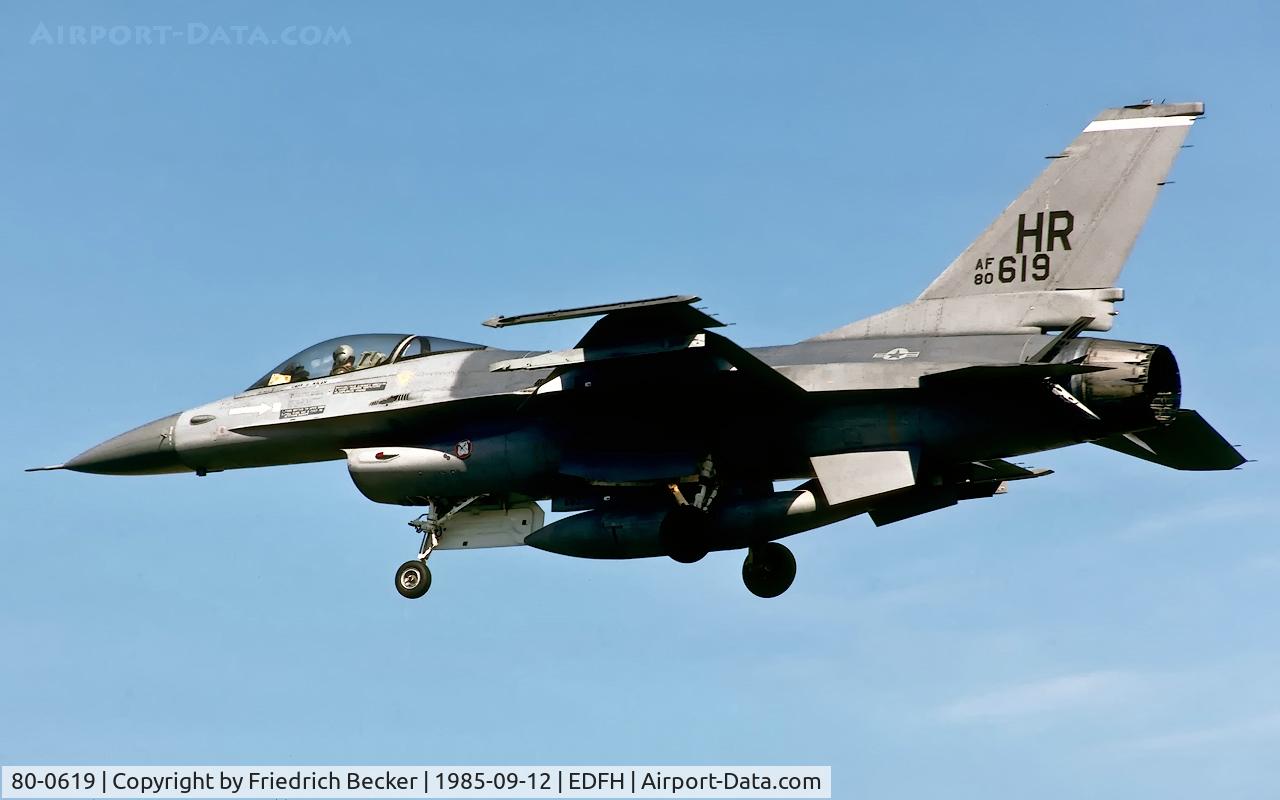 80-0619, 1980 General Dynamics F-16A Fighting Falcon C/N 61-340, on final RW21