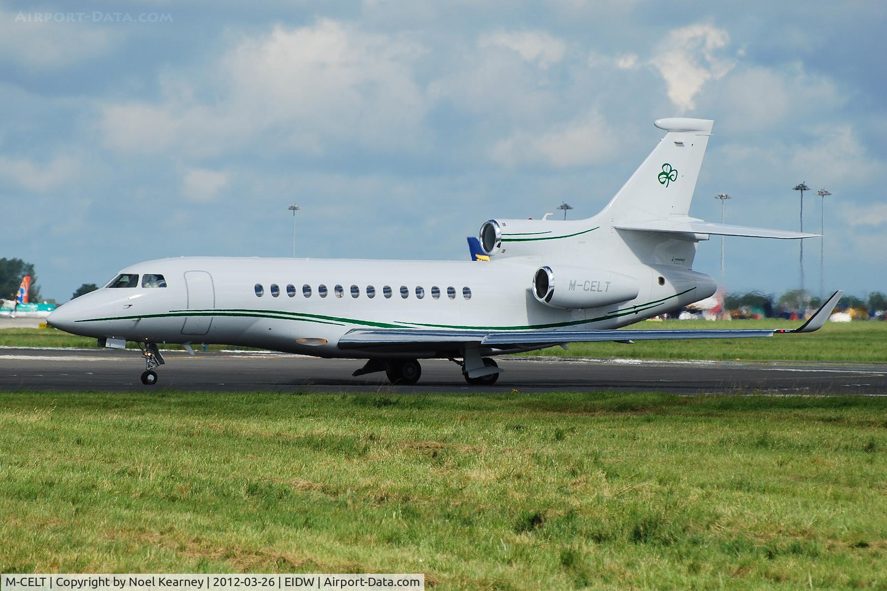 M-CELT, 2011 Dassault Falcon 7X C/N 110, Photographed about to depart off Rwy 28 at EIDW.