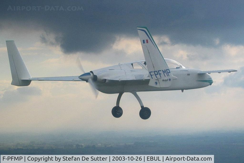 F-PFMP, Co-Z Cozy C/N 20, Air to air.