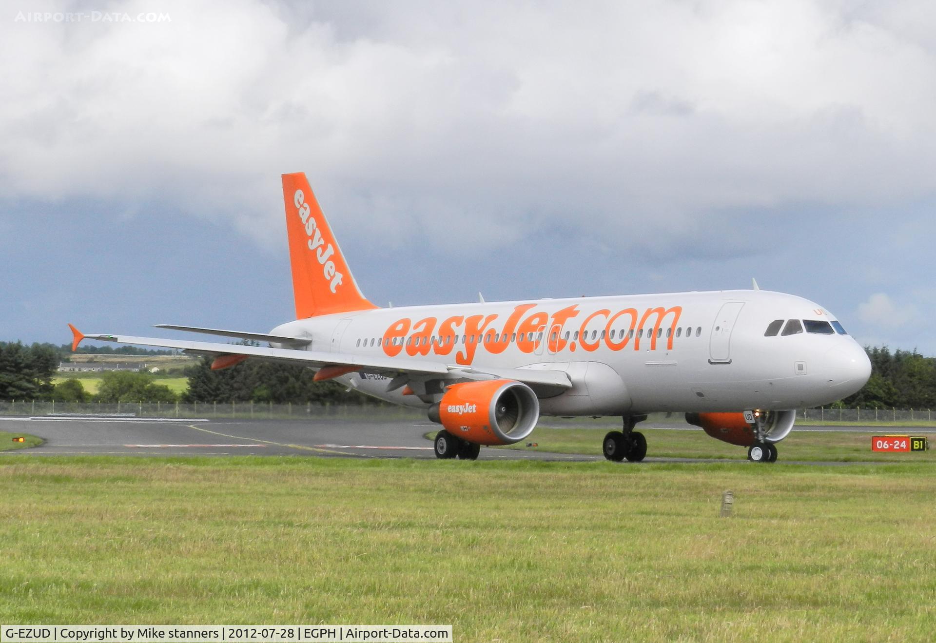 G-EZUD, 2011 Airbus A320-214 C/N 4636, 