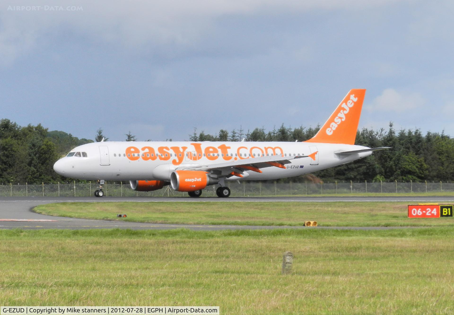 G-EZUD, 2011 Airbus A320-214 C/N 4636, 
