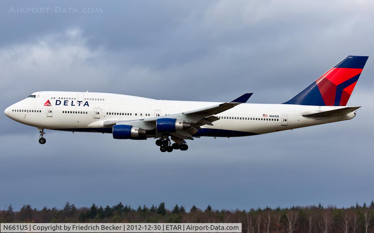 N661US, 1989 Boeing 747-451 C/N 23719, on final RW26