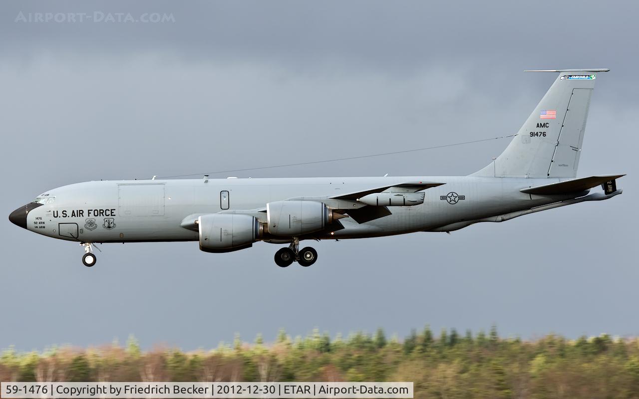 59-1476, 1959 Boeing KC-135R Stratotanker C/N 17964, on final RW26