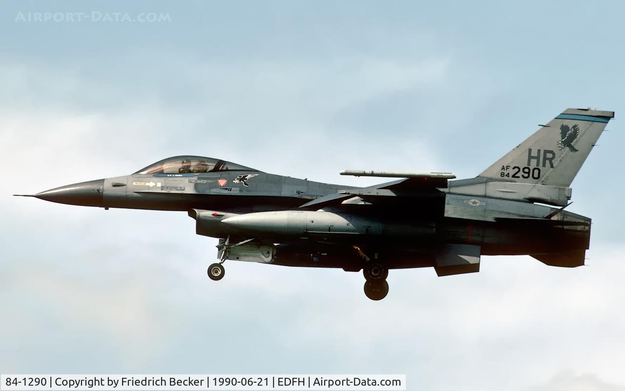 84-1290, 1984 General Dynamics F-16C Fighting Falcon C/N 5C-127, on final RW21