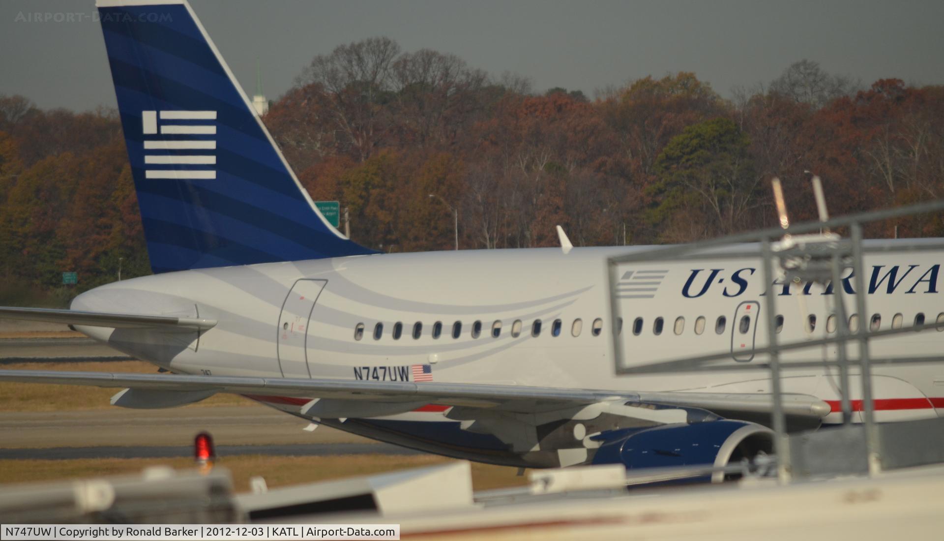 N747UW, 2000 Airbus A319-112 C/N 1301, Taxi Atlanta
