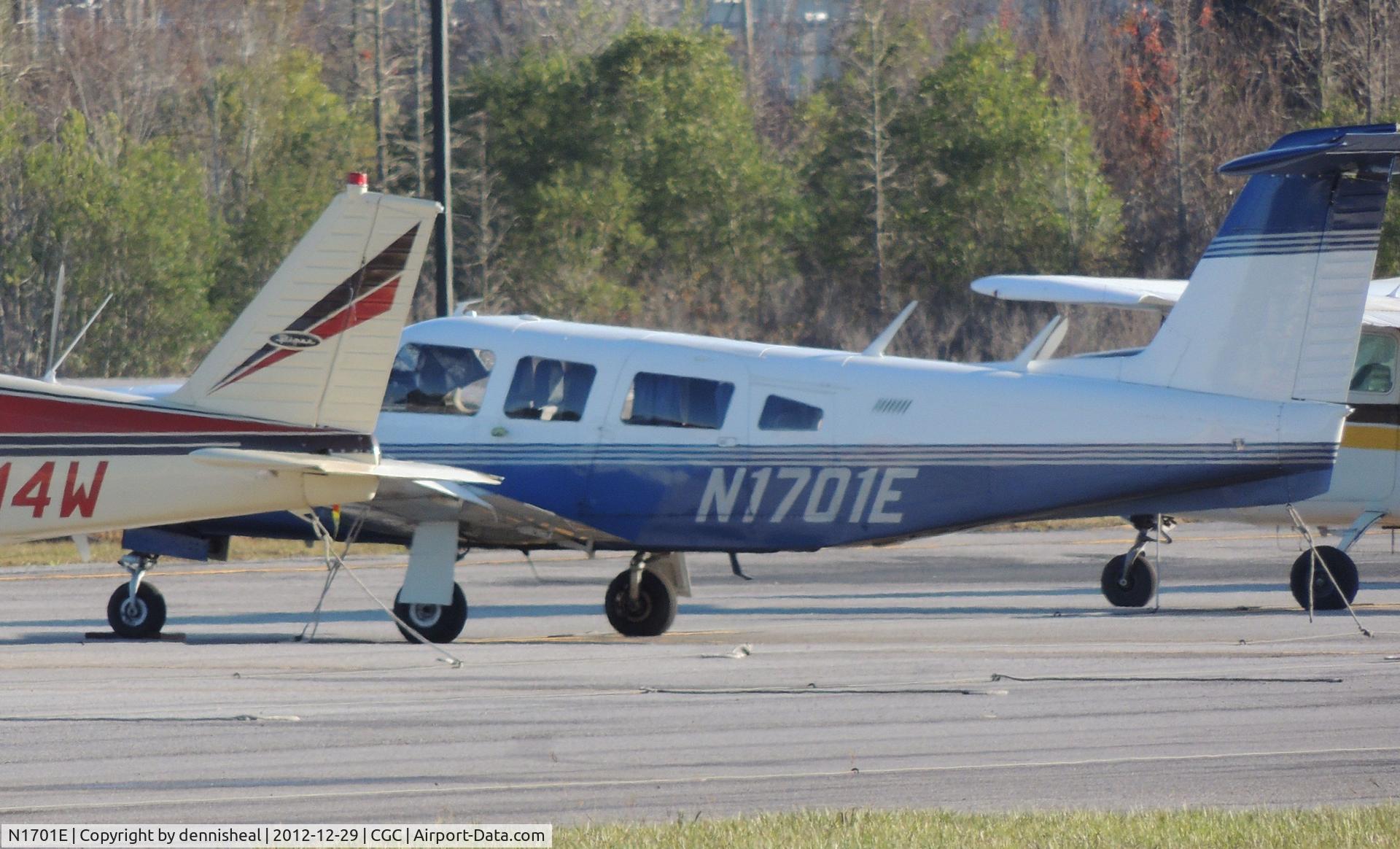 N1701E, 1978 Piper PA-32RT-300 C/N 32R-7885002, 1978 PIPER PA-32R-300 AT CRYSTAL RIVER AIRPORT