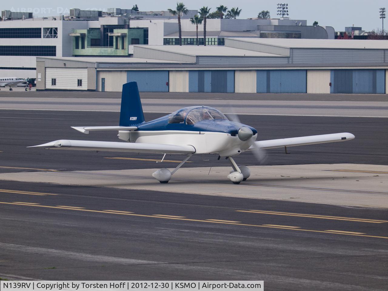 N139RV, 2004 Vans RV-9A C/N 90385, N139RV taxiing