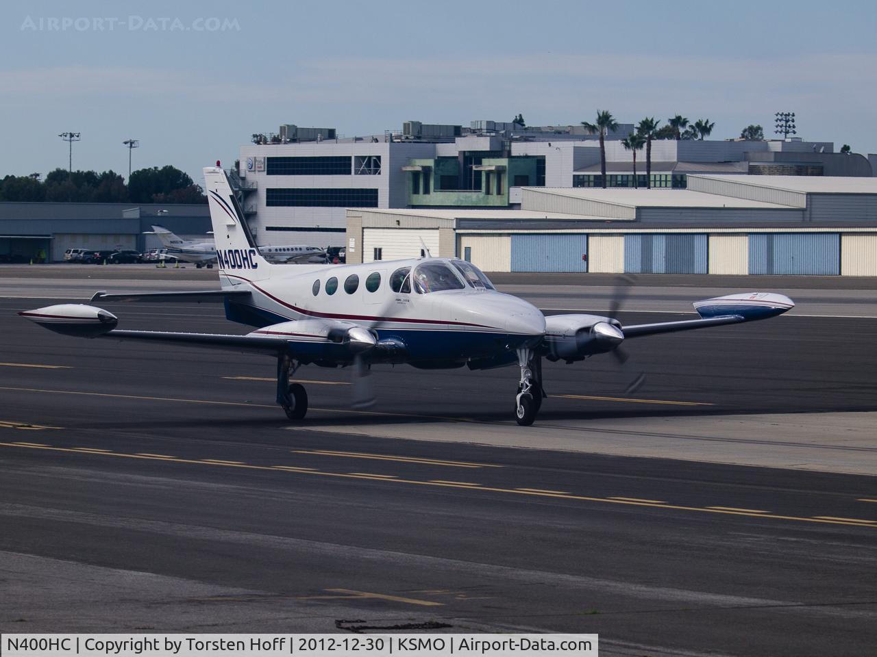 N400HC, 1979 Cessna 340A C/N 340A0705, N400HC taxiing