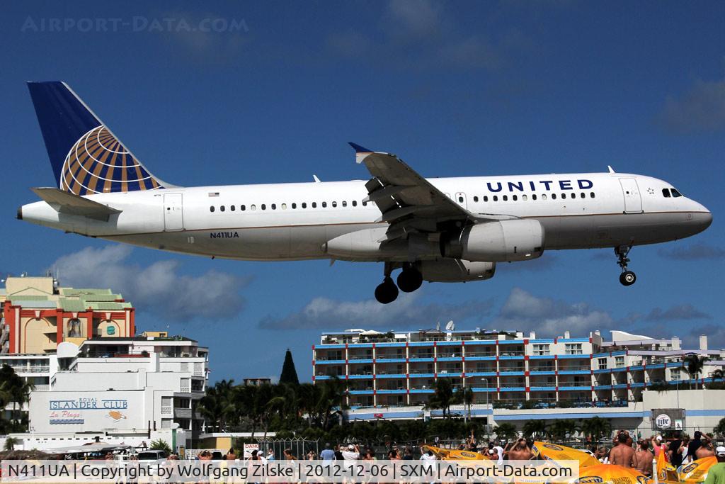 N411UA, 1994 Airbus A320-232 C/N 464, visitor