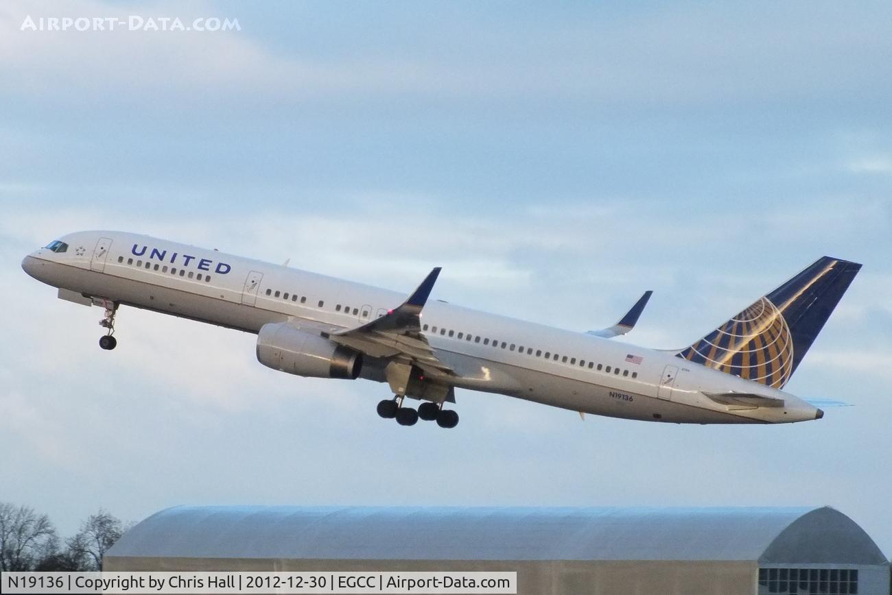 N19136, 1999 Boeing 757-224 C/N 29285, United Airlines