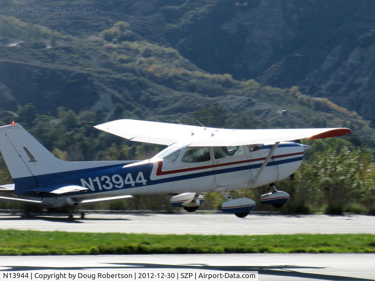 N13944, 1974 Cessna 172M C/N 17263047, 1974 Cessna 172M SKYHAWK, Lycoming O-320-E2D 150 Hp, takeoff climb Rwy 22