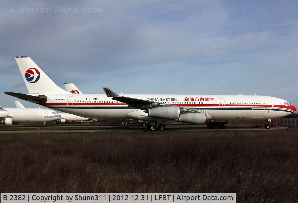 B-2382, 1996 Airbus A340-313 C/N 141, Stored and waiting scrapping process...