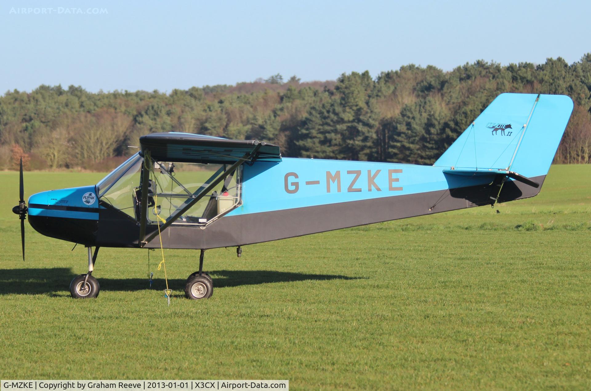G-MZKE, 1997 Rans S-6ESD XL Coyote II C/N PFA 204-13248, Parked at Northrepps.